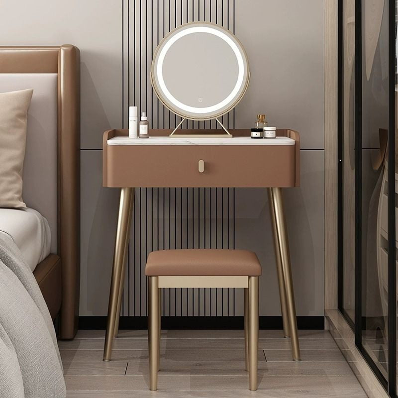 Petite coiffeuse gainée cuir café clair avec miroir intelligent et tabouret