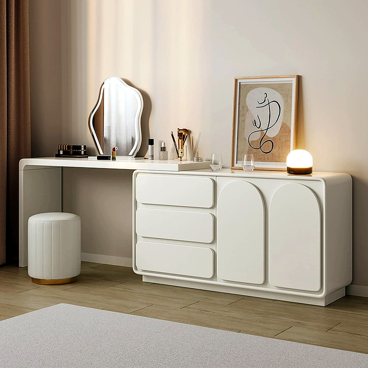 Coiffeuse laquée AUBRYNE crème, ambiance chambre