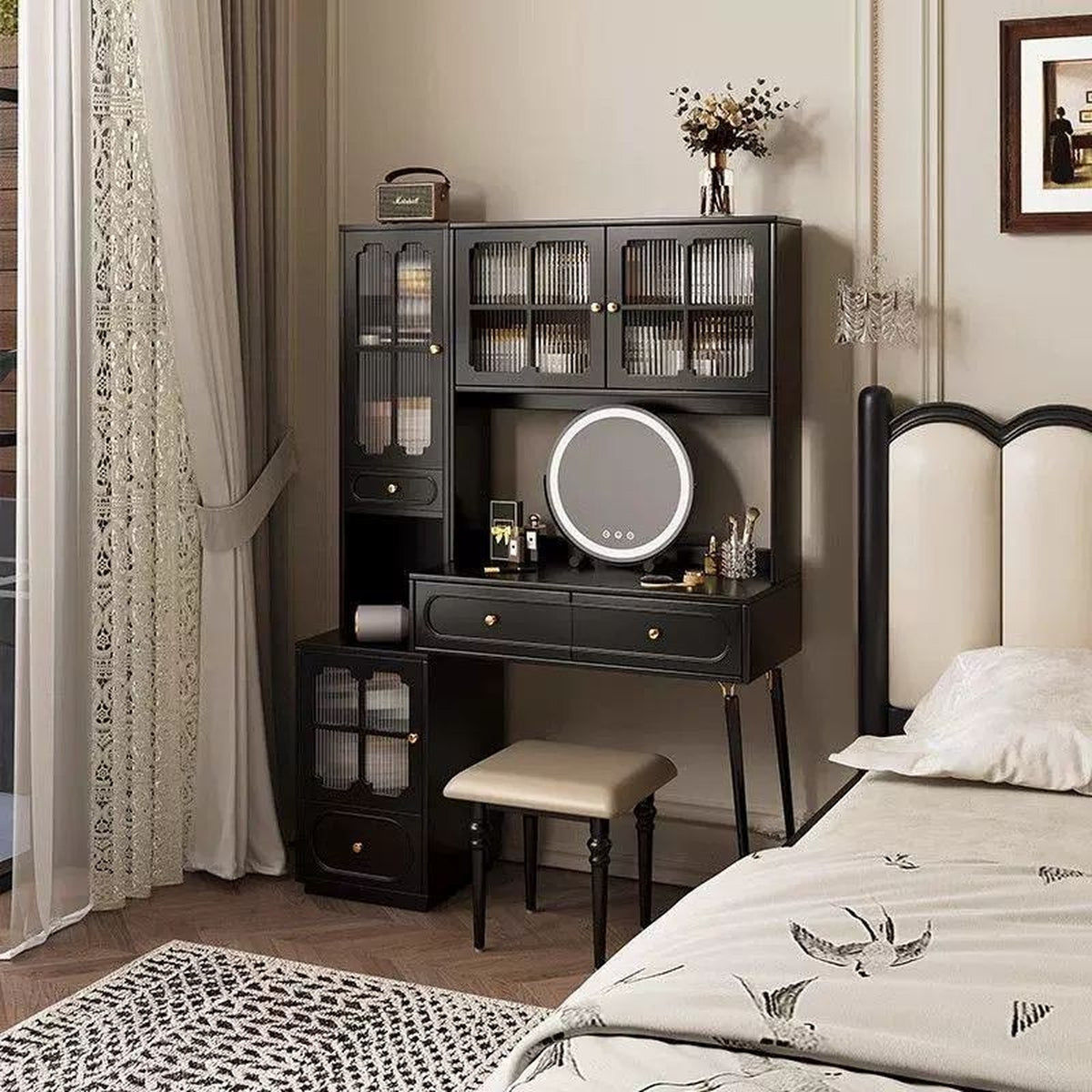 Coiffeuse noire style français avec vitrine, miroir intelligent et tabouret