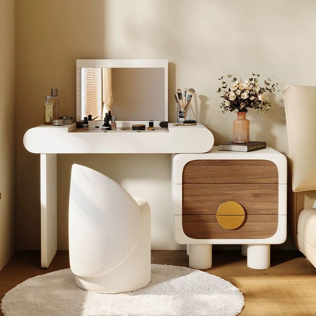 Coiffeuse crème avec meuble noyer et fauteuil