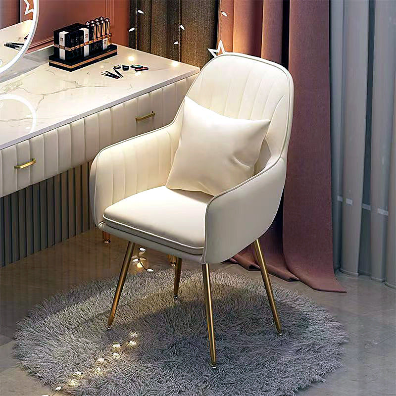 Fauteuil velours cannelé, piètement doré