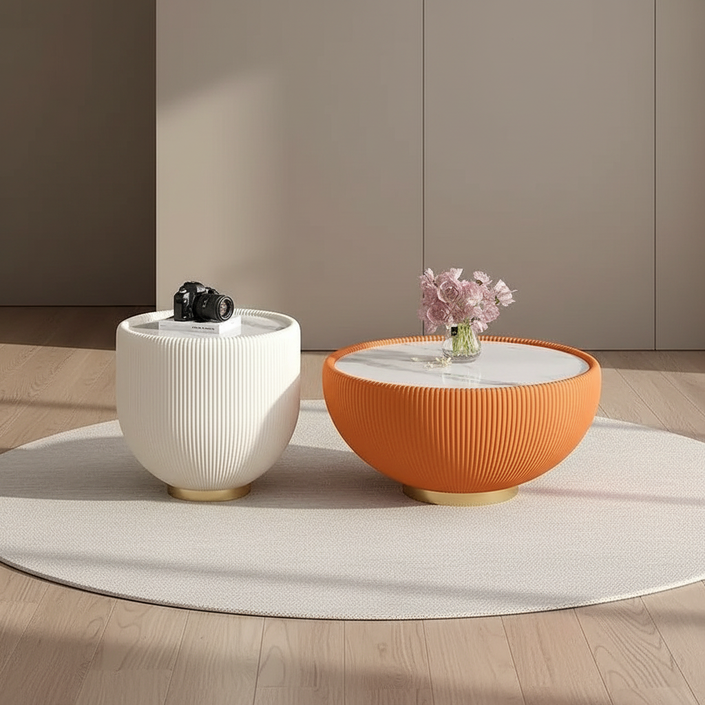Table basse ronde cannelée, mise en scène