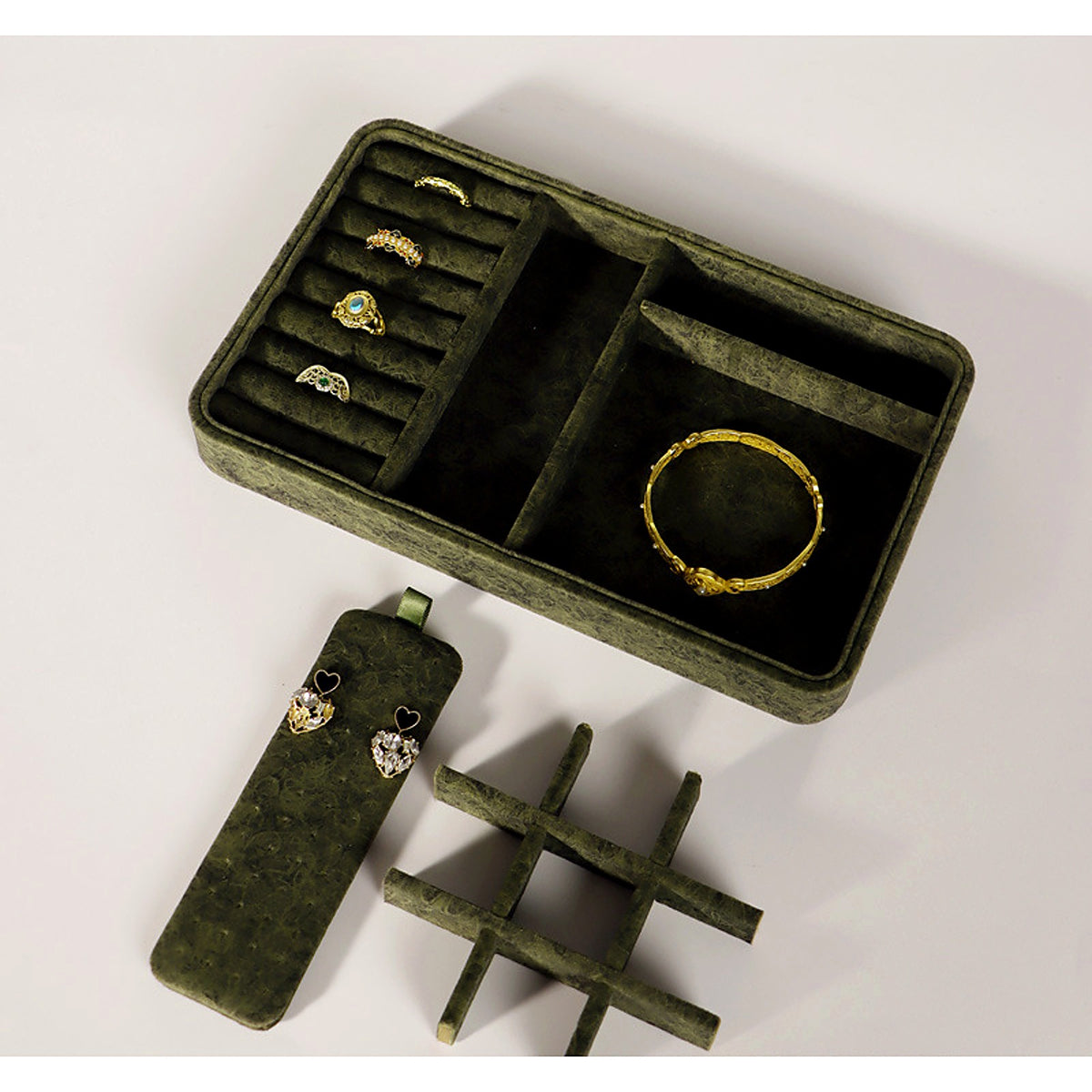 Coffret à bijoux AUBRYNE, détail des compartiments amovibles